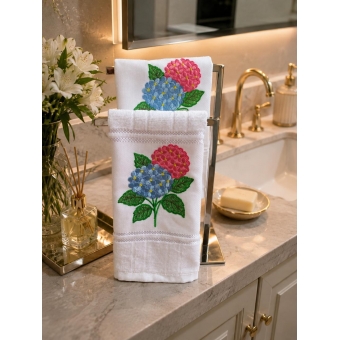 Kit com 2 toalhas de Lavabo Bordadas Hortênsias
