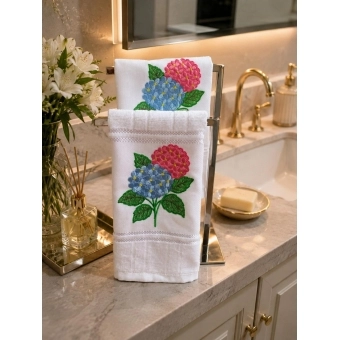Kit com 2 toalhas de Lavabo Bordadas Hortênsias
