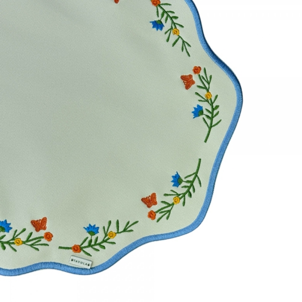 Lugar Americano Impermeável Off White com Bordado Floral